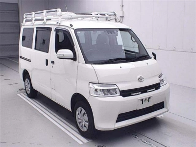 TOYOTA TOWN ACE