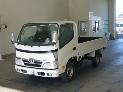 TOYOTA DYNA