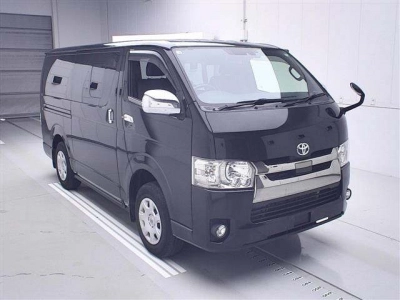 TOYOTA REGIUS ACE