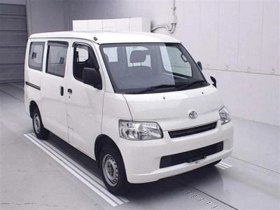 TOYOTA TOWN ACE