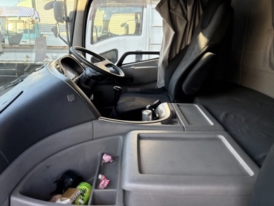 NISSAN DIESEL (UD) QUON