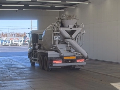 NISSAN DIESEL (UD) QUON