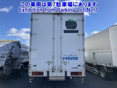 MITSUBISHI FUSO FIGHTER