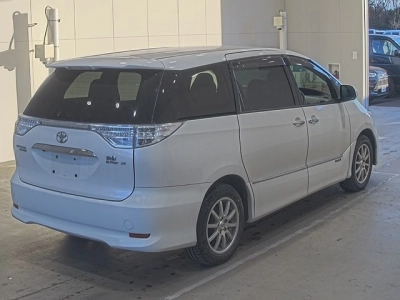 TOYOTA ESTIMA HYBRID