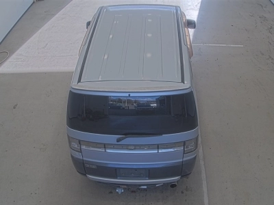 MITSUBISHI DELICA WAGON