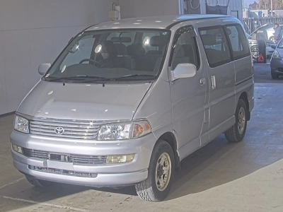 TOYOTA HIACE REGIUS