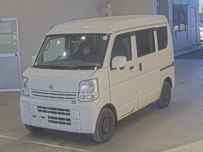 NISSAN NV100 CLIPPER