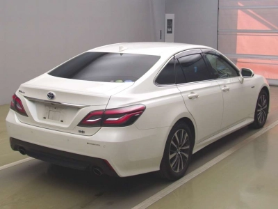 TOYOTA CROWN HYBRID