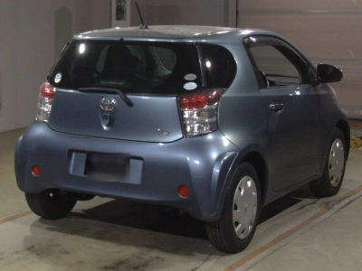 TOYOTA IQ