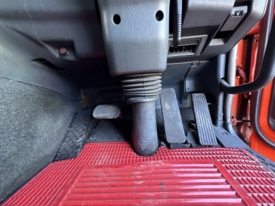 MITSUBISHI FUSO SUPER GREAT