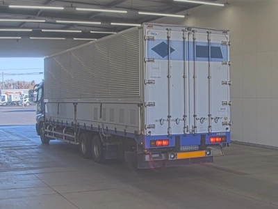 MITSUBISHI FUSO SUPER GREAT