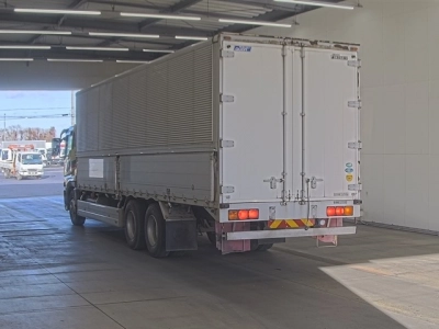 MITSUBISHI FUSO SUPER GREAT