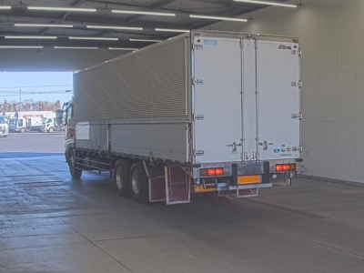 MITSUBISHI FUSO SUPER GREAT