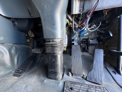 NISSAN DIESEL (UD) BIG THUMB