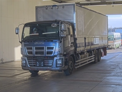 ISUZU GIGA