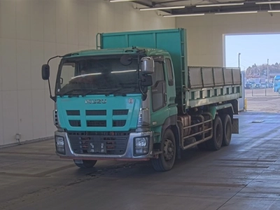 ISUZU GIGA