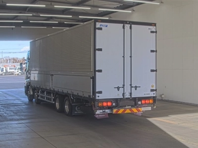 NISSAN DIESEL (UD) QUON