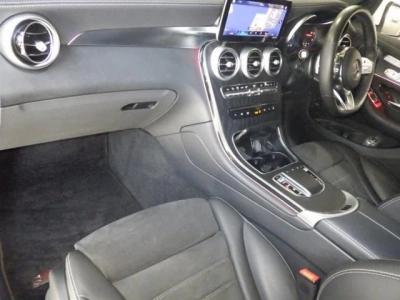 MERCEDES BENZ AMG GLC