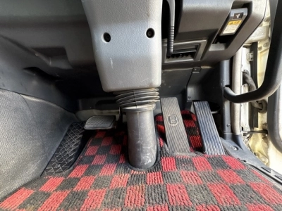 MITSUBISHI FUSO SUPER GREAT