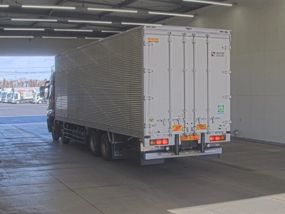 MITSUBISHI FUSO SUPER GREAT