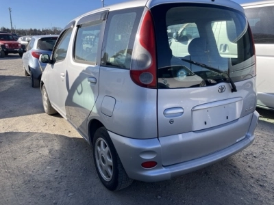 TOYOTA FUN CARGO
