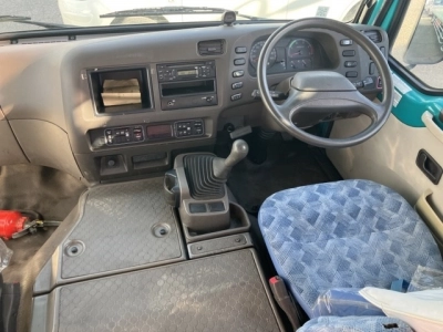 MITSUBISHI FUSO ROSA