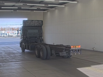 NISSAN DIESEL (UD) QUON