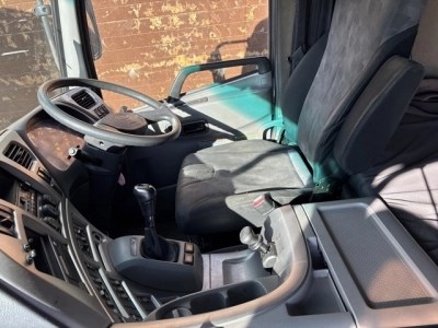 NISSAN DIESEL (UD) QUON