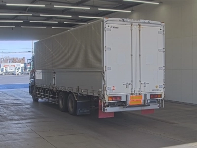 NISSAN DIESEL (UD) QUON