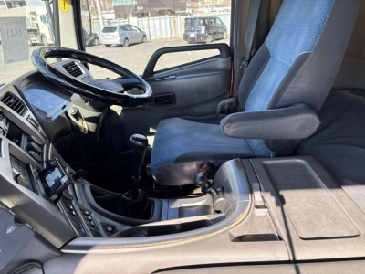 NISSAN DIESEL (UD) QUON