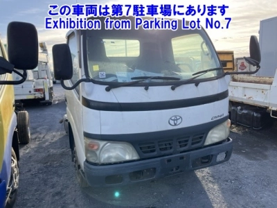 TOYOTA DYNA