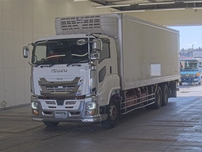 ISUZU GIGA