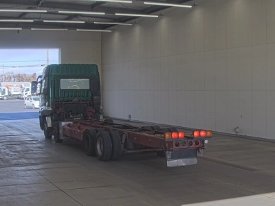 MITSUBISHI FUSO SUPER GREAT