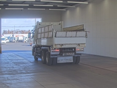 MITSUBISHI FUSO SUPER GREAT