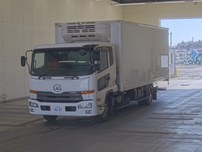 NISSAN UD