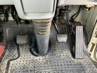 MITSUBISHI FUSO CANTER GUTS