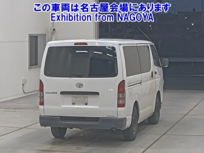 TOYOTA REGIUS ACE