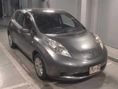 NISSAN LEAF