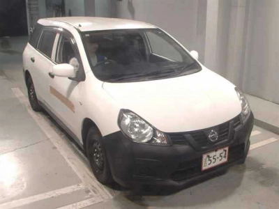 NISSAN AD VAN
