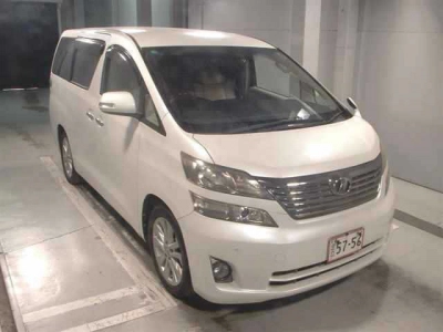 TOYOTA VELLFIRE