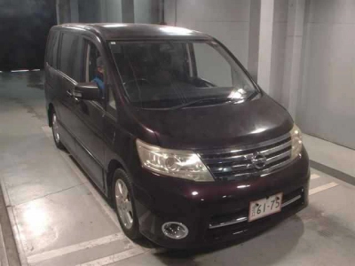 NISSAN SERENA