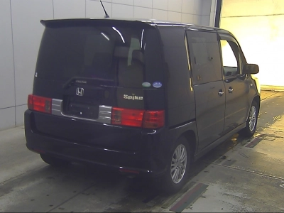 HONDA MOBILIO SPIKE