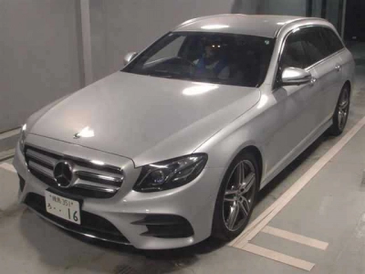 MERCEDES BENZ E CLASS