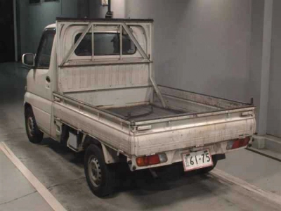 NISSAN CLIPPER