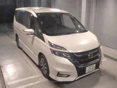 NISSAN SERENA