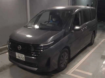 NISSAN SERENA