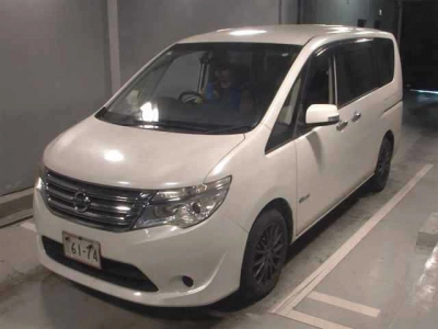 NISSAN SERENA