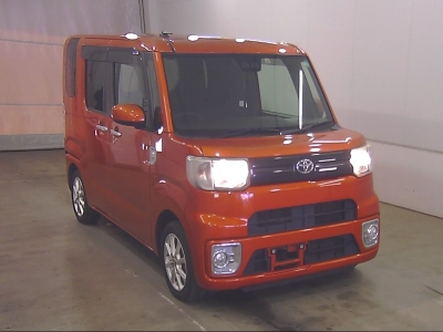 TOYOTA PIXIS MEGA