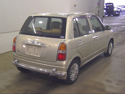 DAIHATSU MIRA GINO