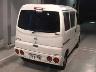 NISSAN CLIPPER VAN